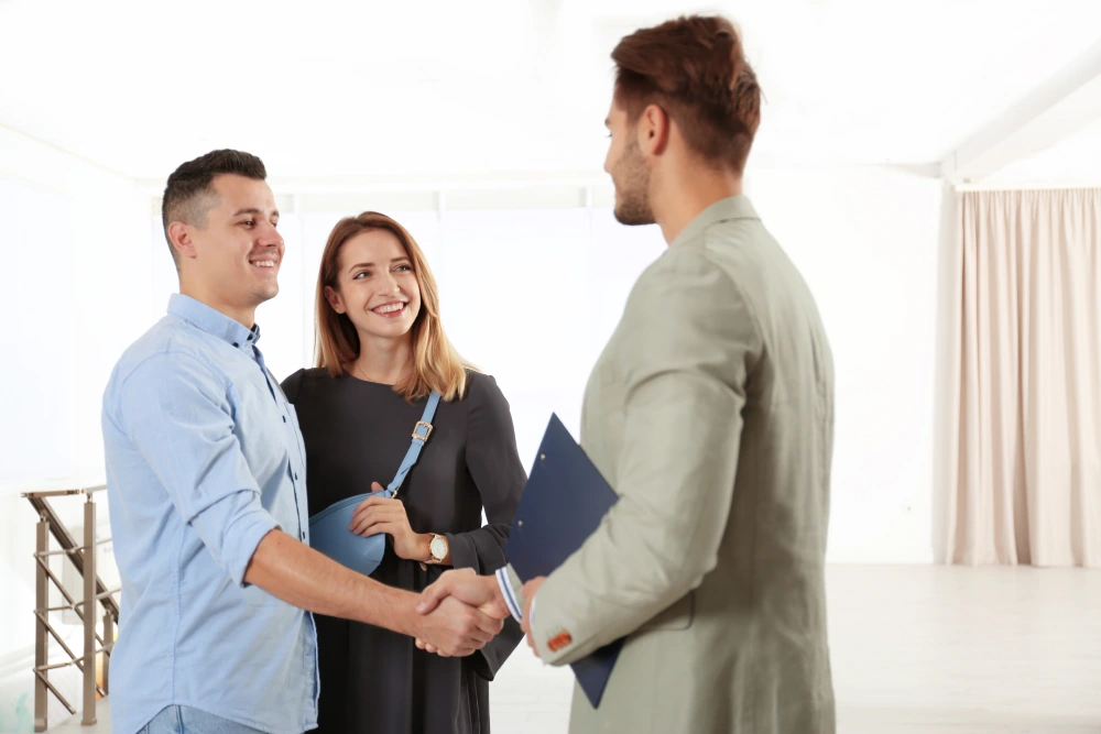 Landlords in Manchester: Ensure a Smooth Transition with Our End of Tenancy Cleaning Services