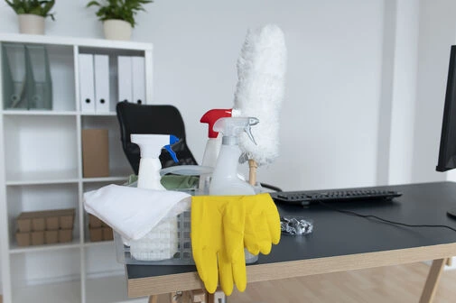 Compare: Our Deep Clean vs Standard Clean – Which Is Right for Your Manchester Home?