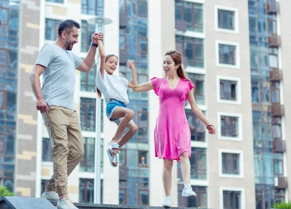 Why Manchester Families Book Deep Cleans Before Hosting Guests