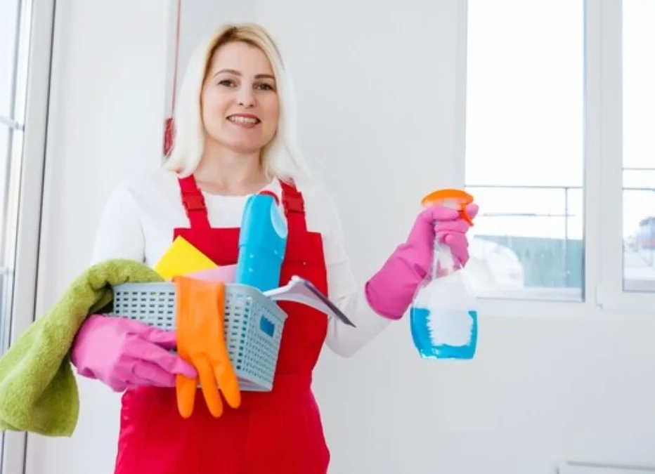 How Much Time Do You Save With a Professional Cleaner in Manchester?